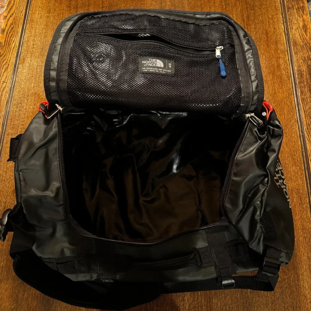 north face basecamp duffle size small